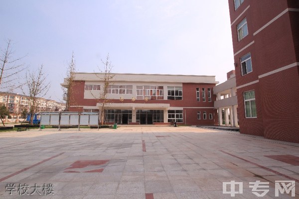 成都技师学院都江堰分院(都江堰市技工学校)学校大楼