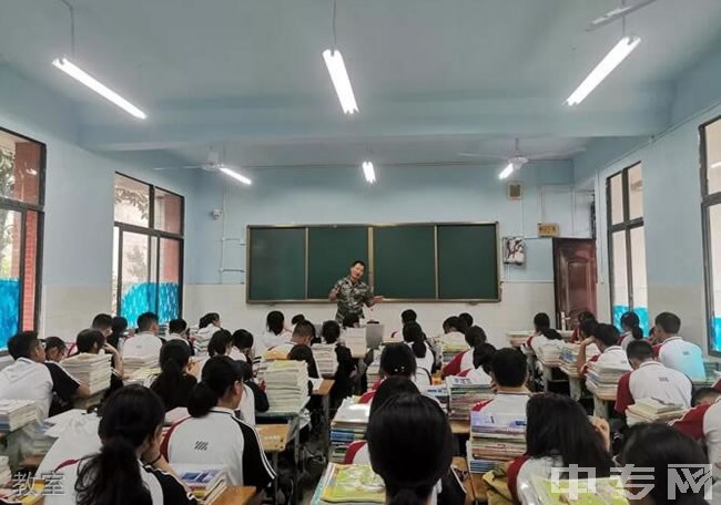 仁寿县龙正中学[普高]教室