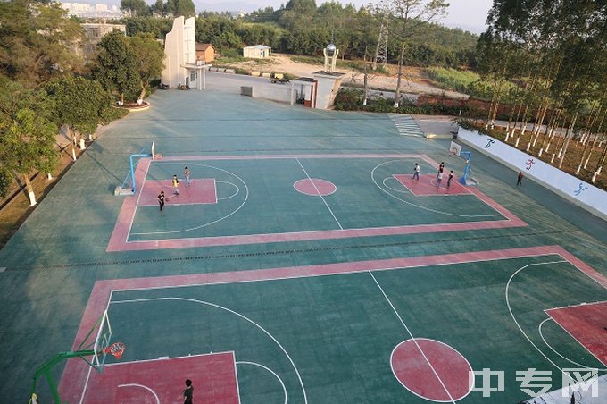 广西电子高级技工学校新校区篮球场