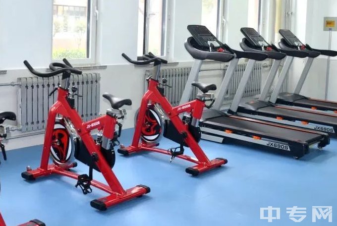 山东省淄博市工业学校健身设施