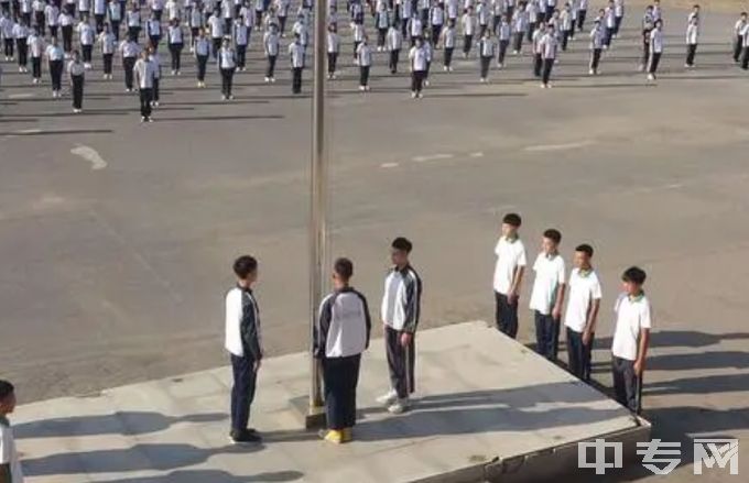 凌海市职业教育中心升旗仪式