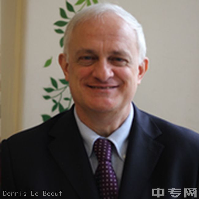 天府新区麓山国际光亚学校[普高]Dennis Le Beouf老师