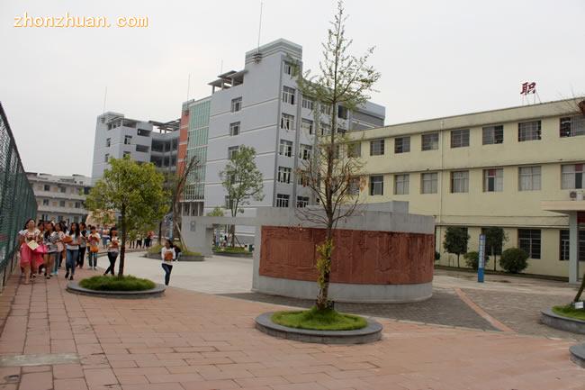 西华师范大学南充初等教育学院(四川省南充师范学校)-南充师范学校-文化长廊一角