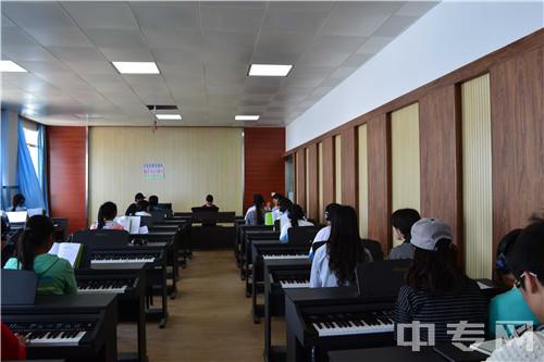 贵阳市女子职业学校(贵阳旅游学校)-学前教育专业实训室1