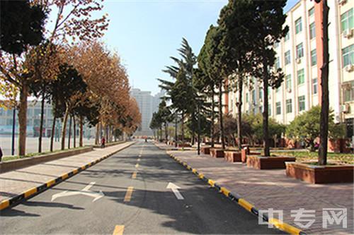 陕西省石油化工学校-整洁的校园