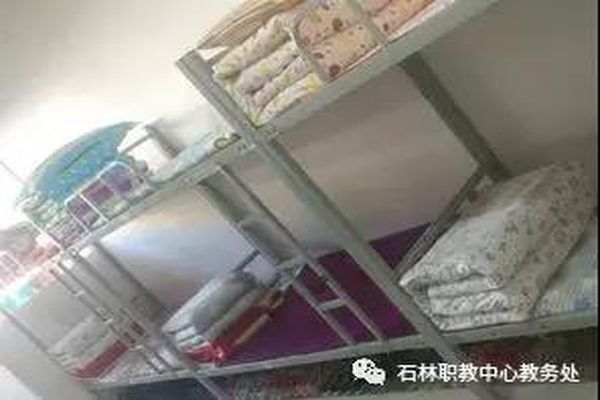 石林县民族职业高级中学(石林职教中心)-学生寝室