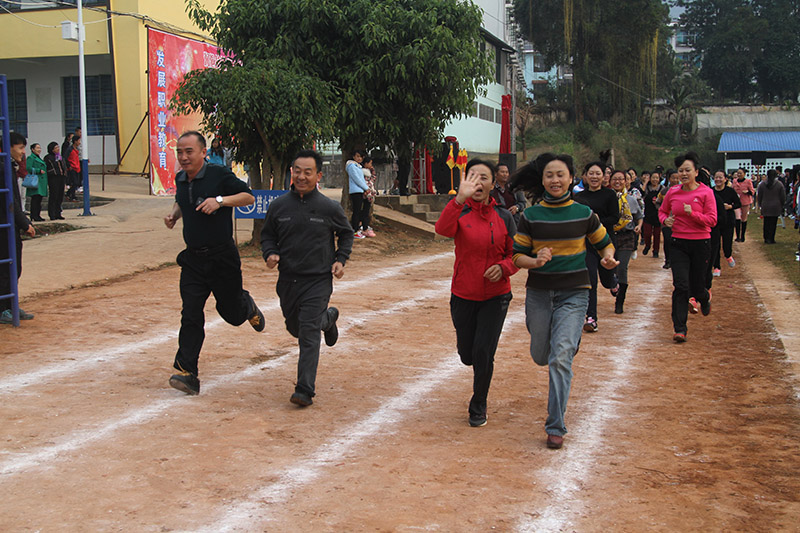 澜沧县职业高级中学-慢跑比赛
