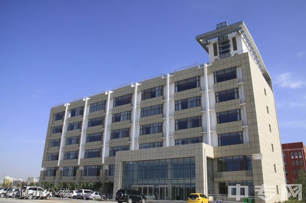 榆林职业技术学院中专部（榆林工业学校）-行政办公楼