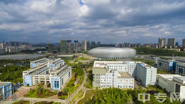 贵州省地质技工学校（贵阳职业技术学院清镇校区）-全景