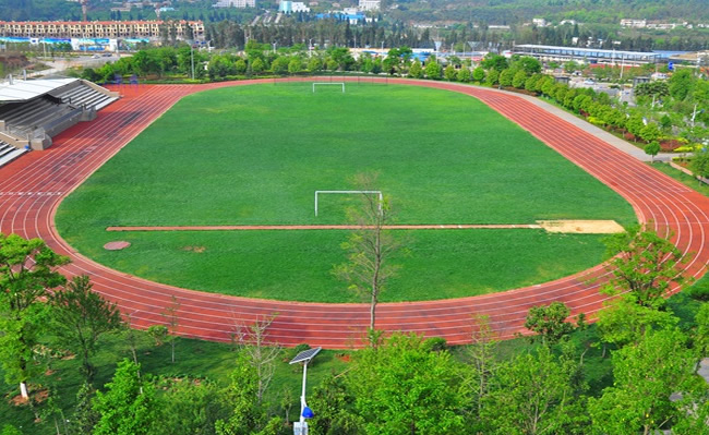 云南工程职业学院[专科]-操场风景