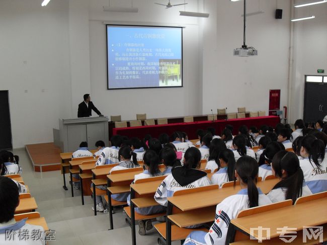 四川省青川中学校[普高]-阶梯教室