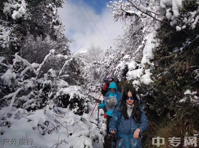 牛津国际公学成都学校户外旅行