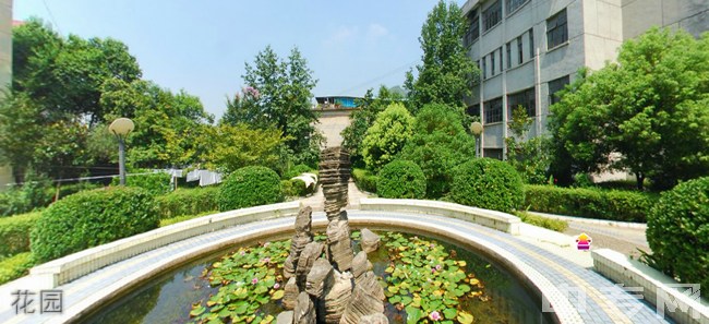 铜仁市民族中学[普高]-花园