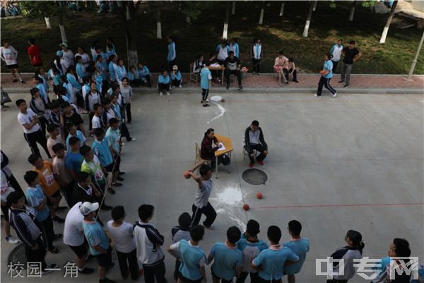 西北农林科技大学附属中学[普高]-校园一角