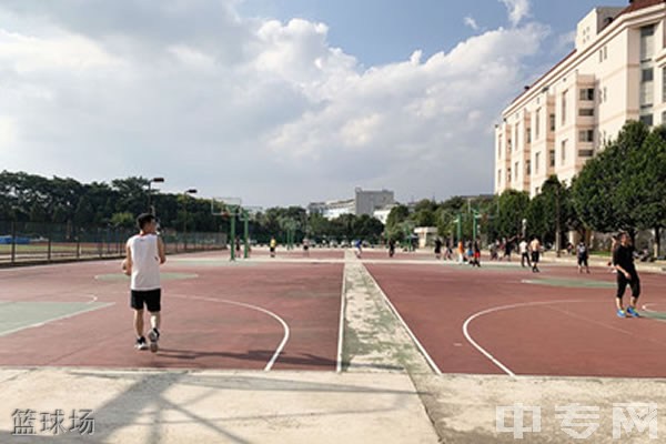 马关实验高级中学[普高]-篮球场