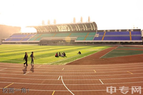 ☆太原师范学院继续教育学院-校园一角1