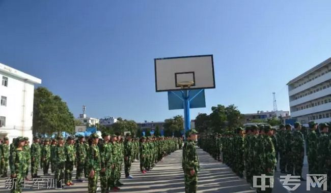 芮城县博立中学[普高]-新生军训1