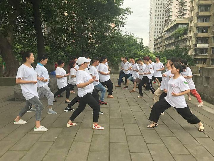 重庆六合职业培训学校-重庆六合针灸推拿职业培训学校