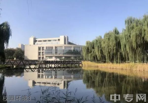 武汉工程大学邮电与信息工程学院成教院-校园环境3