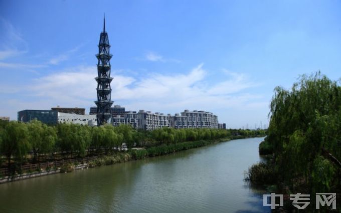 上海科技大学-河道美景