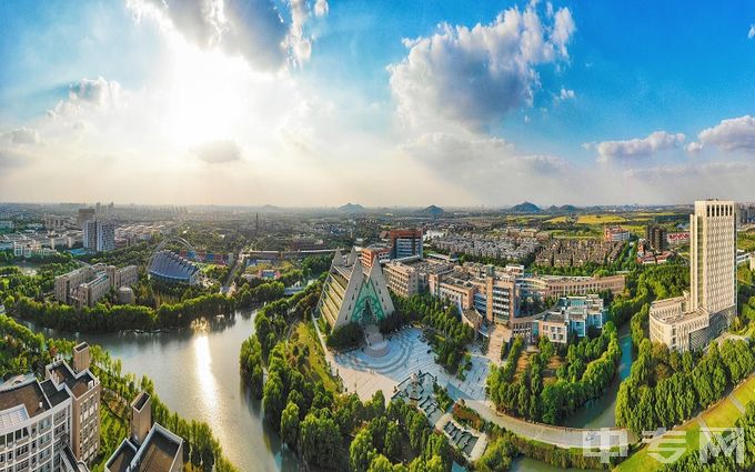 上海工程技术大学高清图片