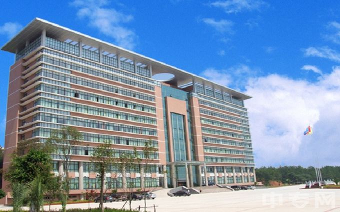 赣南医学院-办公楼