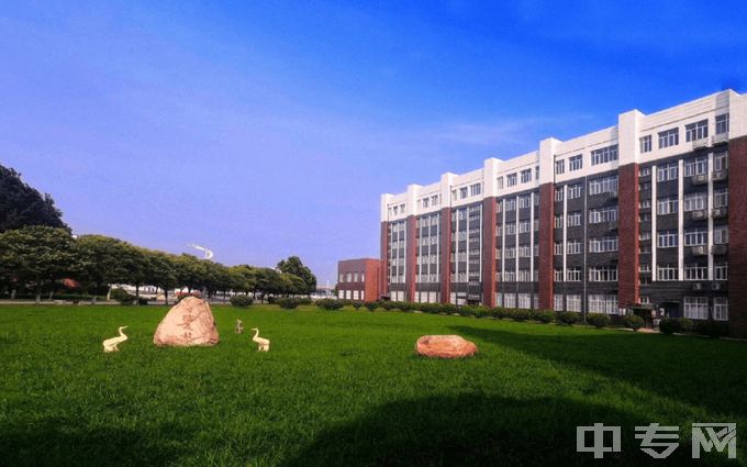 河南工业和信息化职业学院-校园环境（1）