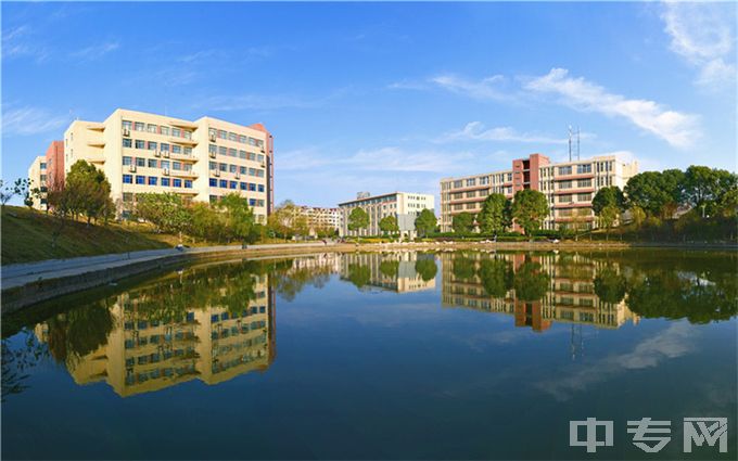 江西旅游商贸职业学院-湖景