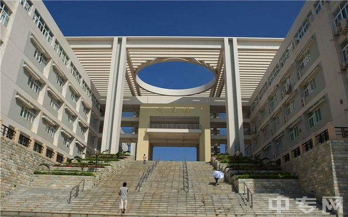 广东海洋大学-钟海楼阶梯