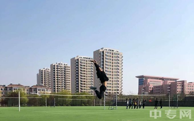 杭州医学院地址在哪？电话、网站