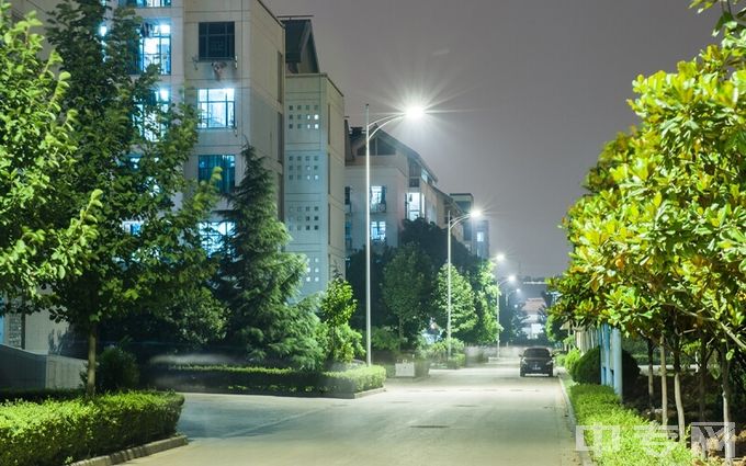 南京工业职业技术大学-夜景