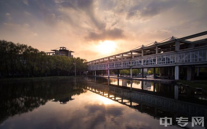 沈阳建筑大学