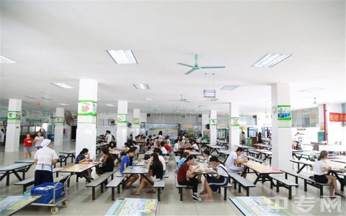 广西经贸职业技术学院-学生食堂