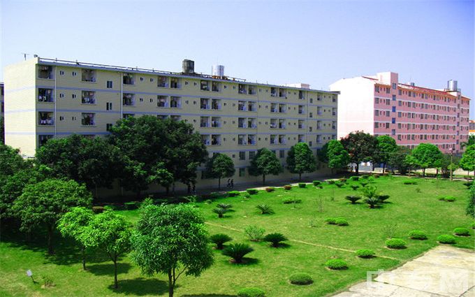 广西职业师范学院-学生宿舍