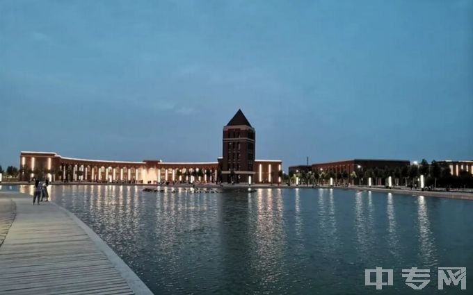 和田职业技术学院-夜景3