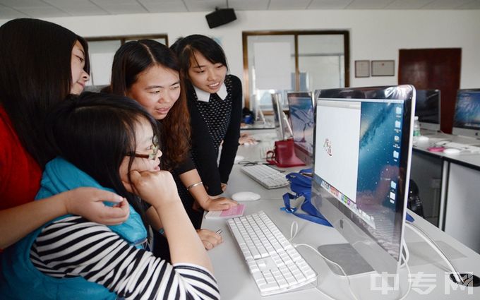 仰恩大学-机房