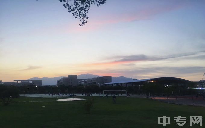 福建江夏学院-校园风景9