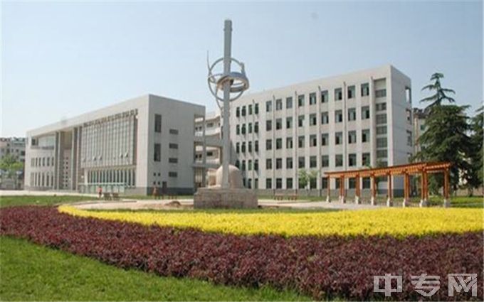 安徽工业经济职业技术学院-校园一角