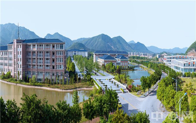 桂林电子科技大学-全景1