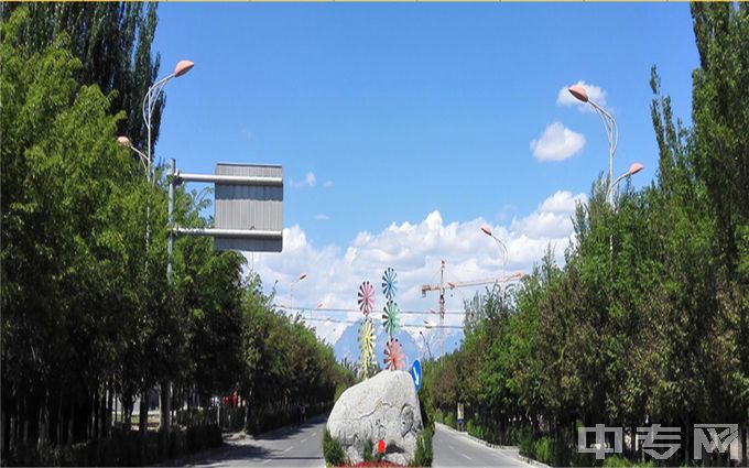 新疆能源职业技术学院-校园风光2