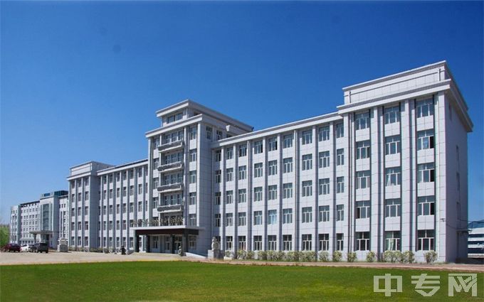 鹤岗师范高等专科学校-鹤岗师范高等专科学校--校园风光