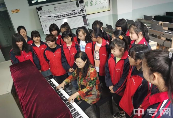 红古区职业教育中心-钢琴训练