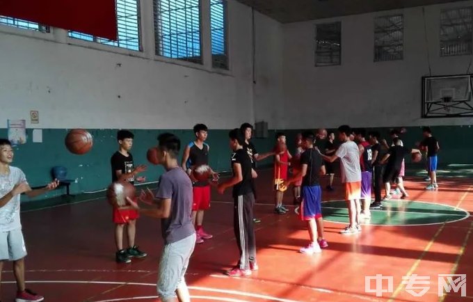 广西壮族自治区体育运动学校-篮球训练