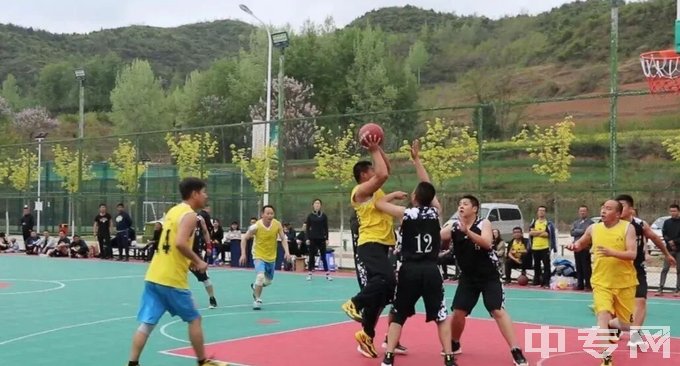徽县职业中等专业学校-篮球比赛