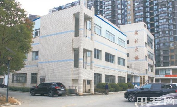 桂林技师学院（桂林高级技工学校）-实训楼