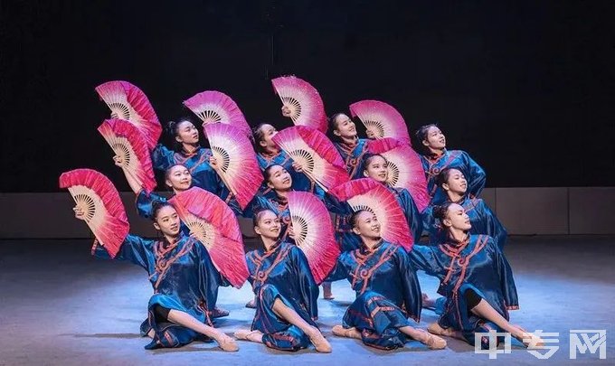桂林市艺术学校-舞蹈表演1