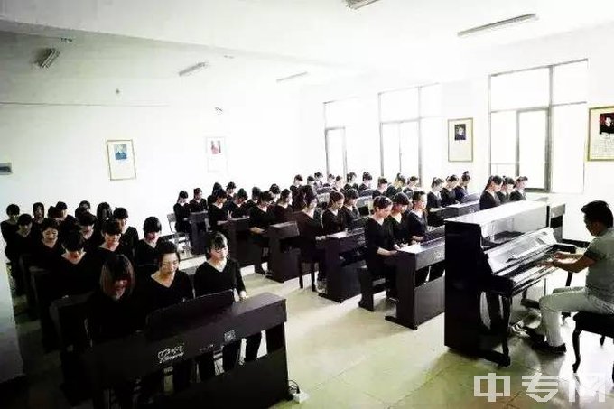 安徽合肥当代职业学校-钢琴课