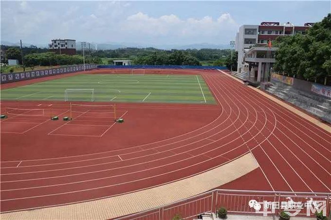 新田县技工学校-实训室