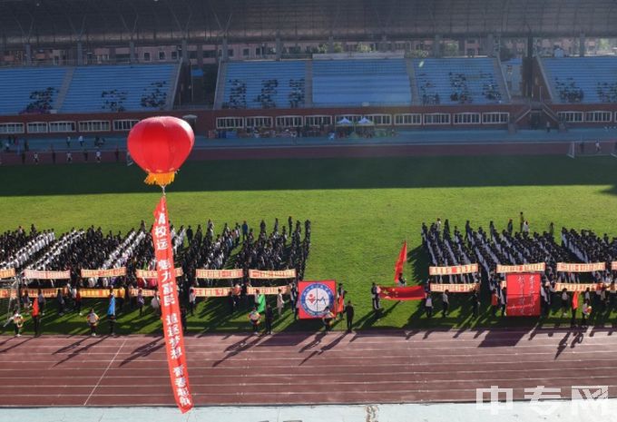 朝阳市富民职业学校-操场