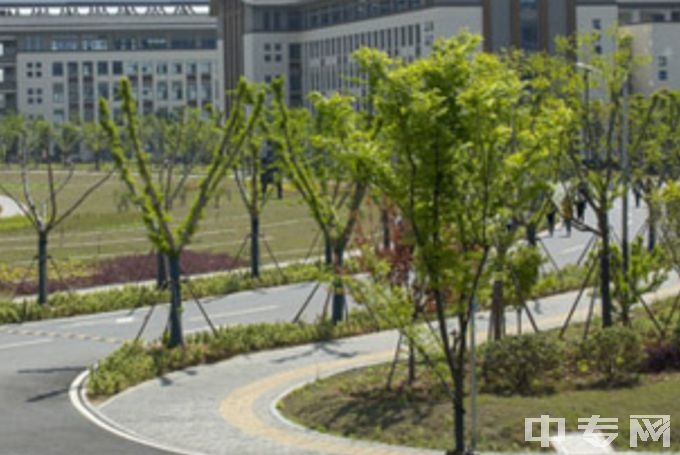 江苏联合职业技术学院中专扬州技师分院-学校风景